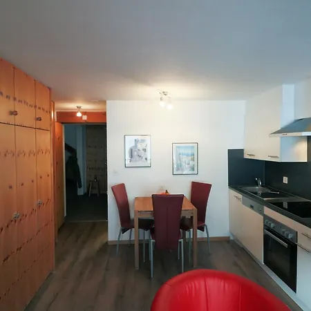 Richmond - 204 Apartment