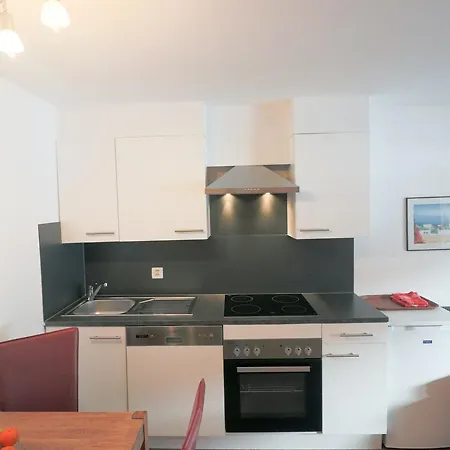 Richmond - 204 Apartment